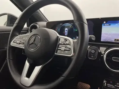 Photo 23 Mercedes Classe A  200 d 8G-DCT