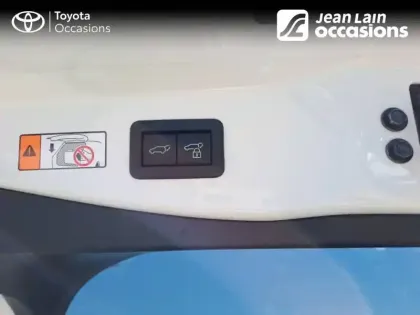 Photo 21 Toyota C-HR  Hybride 200