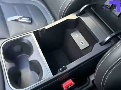 Photo 37 Jaguar E-Pace  P300e ch PHEV AWD BVA