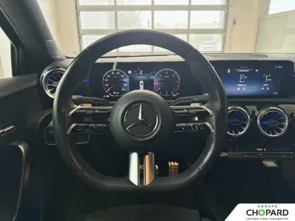 Photo 15 Mercedes Classe A  200 d 8G-DCT