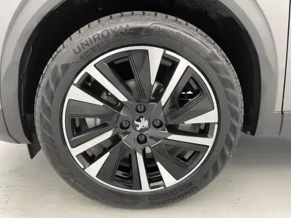 Photo 16 Peugeot 2008  PureTech 130 S&S EAT8