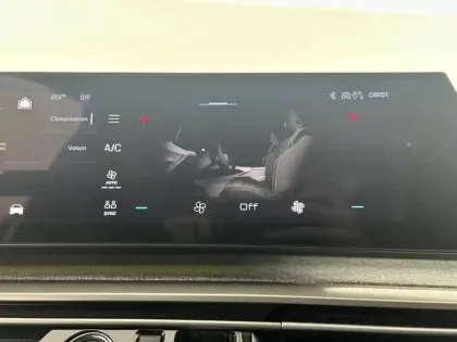 Photo 21 Peugeot 3008  Hybrid 145 e-DCS6