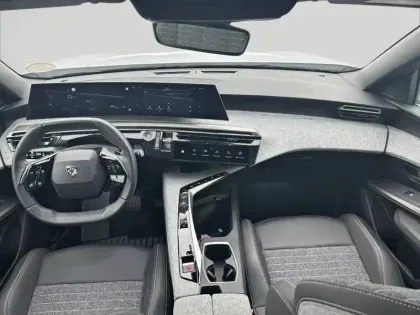 Photo 7 Peugeot 3008  Hybrid 145 e-DCS6