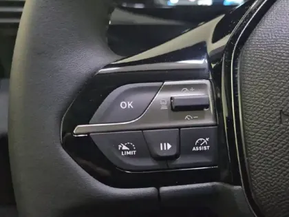 Photo 49 Peugeot 308  Hybrid 145 e-DCS6
