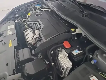 Photo 37 Peugeot 308  Hybrid 145 e-DCS6