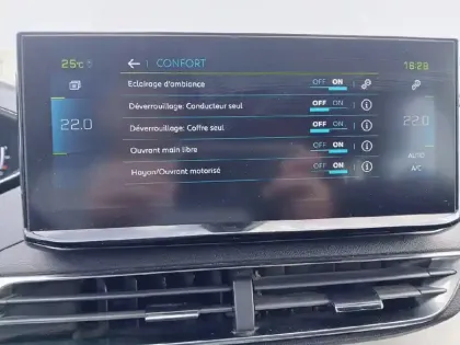 Photo 20 Peugeot 3008  Hybrid 225 e-EAT8
