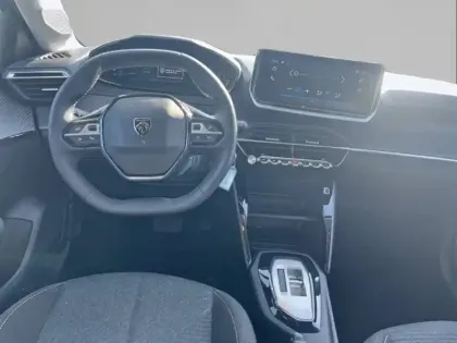 Photo 7 Peugeot 208  Hybrid 110 ch e-DCS6