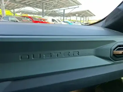 Photo 41 Dacia Duster  Hybrid 140