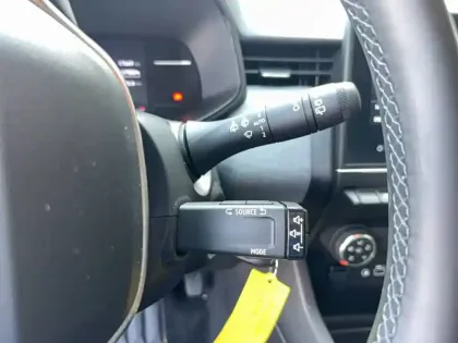 Photo 16 Renault Clio  TCe 90 ch GSR2