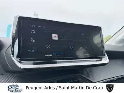 Photo 17 Peugeot 208  PureTech 100 S&S BVM6