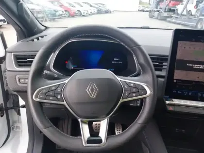 Photo 10 Renault Symbioz  E-Tech full hybrid 145
