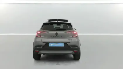 Photo 12 Renault Captur  E-Tech full hybrid 145 ch