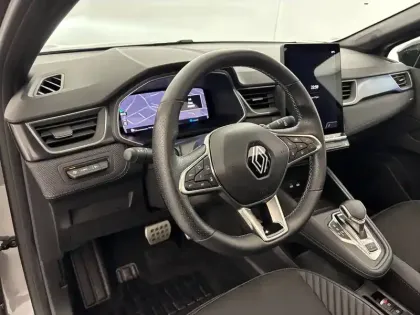 Photo 18 Renault Captur  E-Tech full hybrid 145 ch
