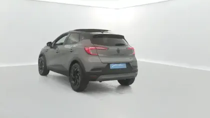 Photo 11 Renault Captur  E-Tech full hybrid 145 ch