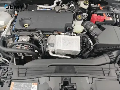 Photo 11 Ford Kuga  2.5 Duratec 225 ch PHEV Powershift