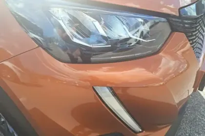 Photo 30 Peugeot 2008  PureTech 100 S&S BVM6