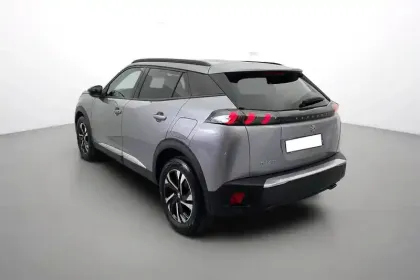 Photo 7 Peugeot 2008  PureTech 130 S&S BVM6