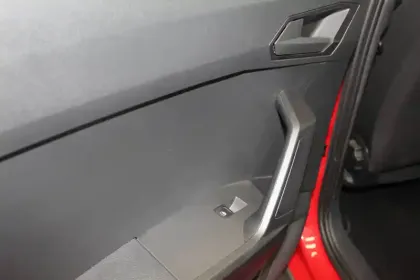 Photo 16 Seat Arona  1.0 TSI 95 ch Start/Stop BVM5