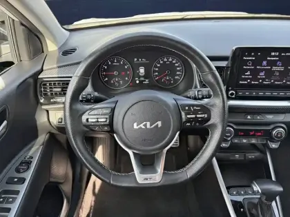 Photo 15 Kia Stonic  1.0 T-GDi 120 ch MHEV DCT7
