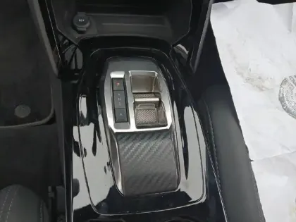Photo 23 Peugeot 208  Electrique 50 kWh 136ch GT