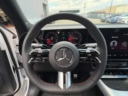 Photo 18 Mercedes GLB 200 AMG Line