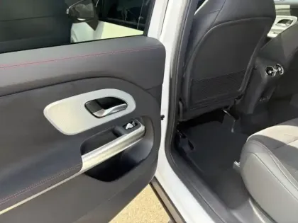 Photo 14 Mercedes GLB 200 AMG Line