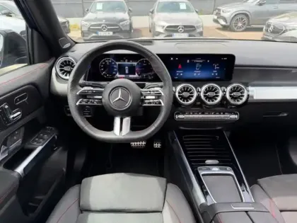 Photo 30 Mercedes GLB  220 d 4MATIC AMG Line
