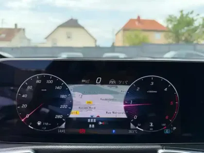 Photo 36 Mercedes GLB  220 d 4MATIC AMG Line