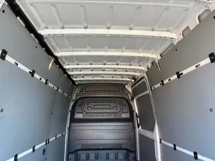 Photo 37 Mercedes Sprinter 315 CDI Fourgon 43 L3H2 14M3 1