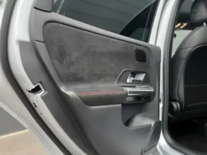 Photo 18 Mercedes Classe B 250 e 