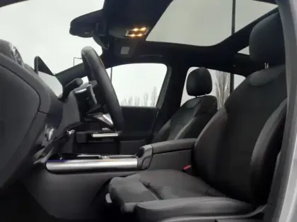 Photo 16 Mercedes Classe B 250 e 