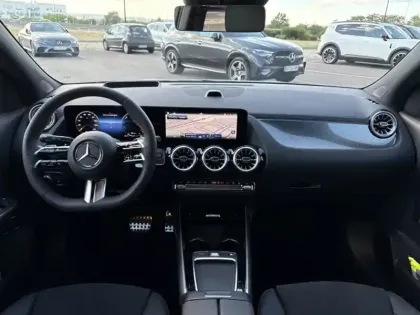 Photo 10 Mercedes GLA 250 e Hybrid EQ Edition 140