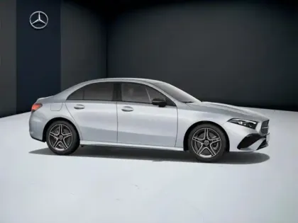 Photo 17 Mercedes Classe A A 250 e Berline