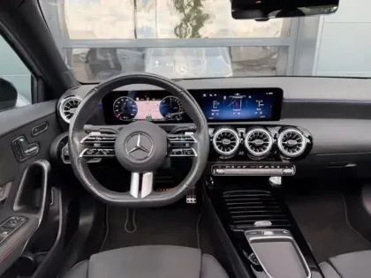 Photo 30 Mercedes Classe A A 250 e Berline