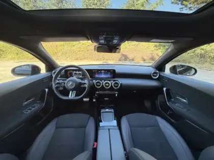 Photo 30 Mercedes Classe A 250 e Hybrid EQ AMG Line