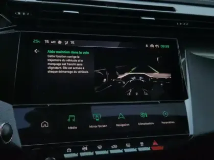 Photo 30 Peugeot 308 III PureTech 130 S&S EAT8 GT