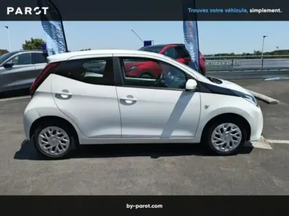Photo 23 Toyota Aygo 1.0 VVT-i 72ch x-play 5p MY20