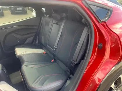 Photo 8 Ford Mustang 269ch Standard Range 76kWh AWD