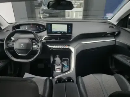 Photo 11 Peugeot 3008 II PureTech 130 S&S EAT8 Allure Pack