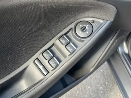 Photo 5 Ford Focus SW 1.0 EcoBoost 125ch Stop&Start Executive