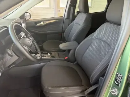 Photo 9 Ford Kuga 2.5 Duratec 180ch Hybrid FlexiFuel Titanium Business Powershift