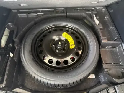 Photo 13 Ford Kuga 2.5 Duratec 180ch Hybrid FlexiFuel Titanium Business Powershift