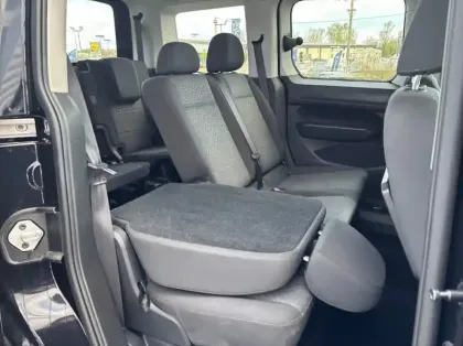 Photo 28 Ford Tourneo Connect 2.0 EcoBlue 102ch Titanium