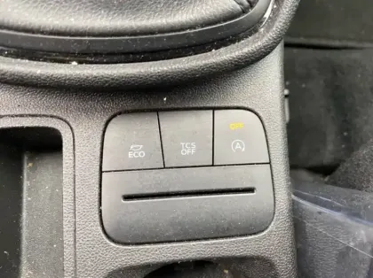 Photo 17 Ford Fiesta Affaires 1.5 TDCi 85ch S&S Trend