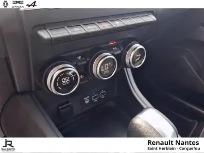 Photo 26 Renault Captur  1.6 E-Tech hybride 145ch Business
