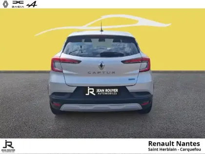 Photo 23 Renault Captur  1.6 E-Tech hybride 145ch Business