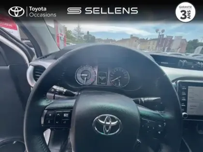 Photo 12 Toyota Hilux  2.4 D-4D 150ch X-Tra Cabine Légende 4WD RC23