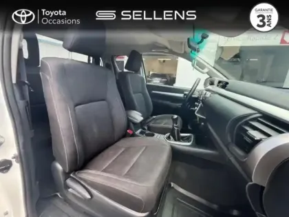 Photo 5 Toyota Hilux  2.4 D-4D 150ch X-Tra Cabine Légende 4WD RC23