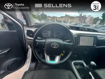 Photo 8 Toyota Hilux  2.4 D-4D 150ch X-Tra Cabine Légende 4WD RC23