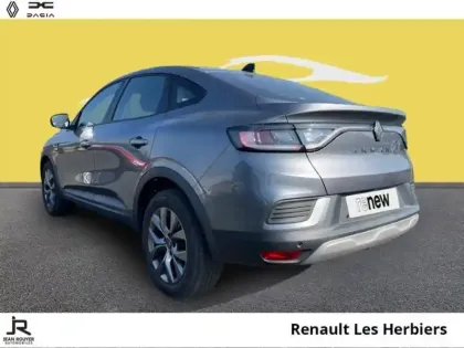 Photo 13 Renault Arkana  1.3 TCe 140ch mild hybrid Evolution EDC -24